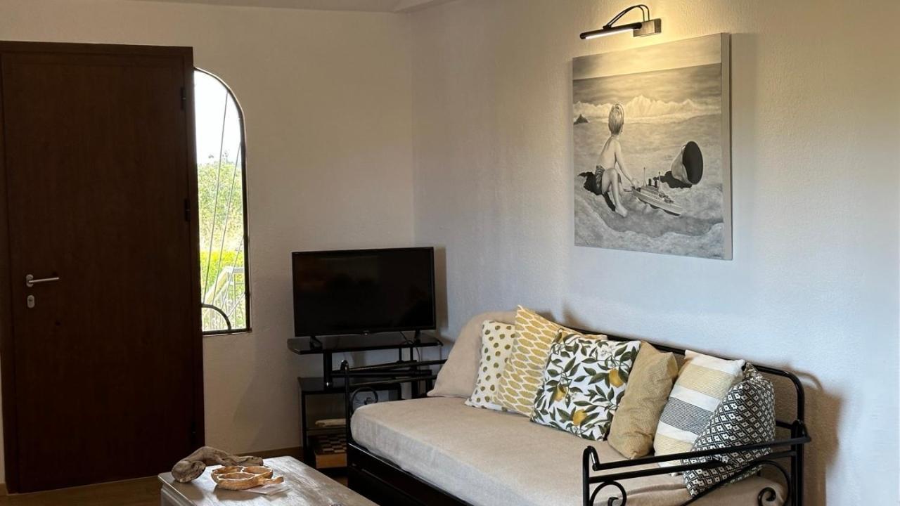Anastasias Cottage نيا إيراكليا المظهر الخارجي الصورة